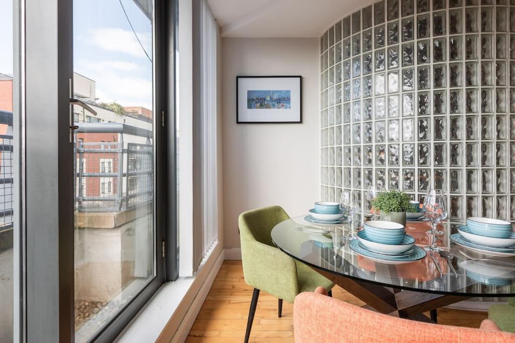 Modern Penthouse Apartment 2 Bed, 2 Bath Sleeps 6 City Centre Belfast Exteriör bild